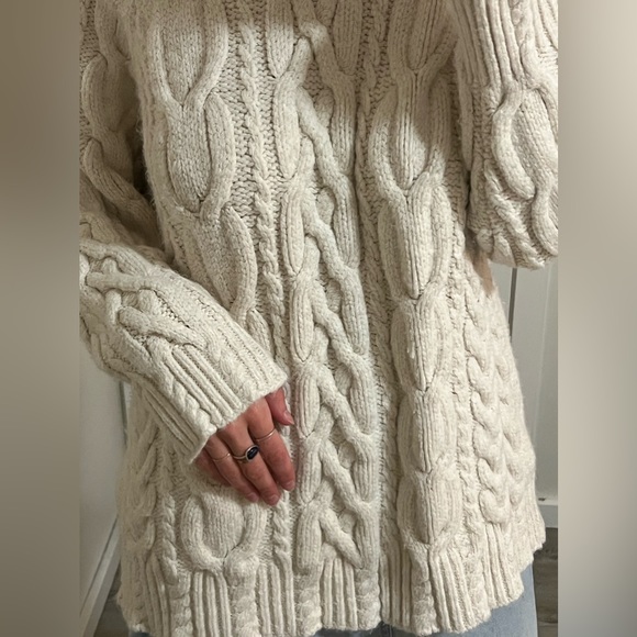 ZARA SWEATER SIZE M - Picture 6 of 7